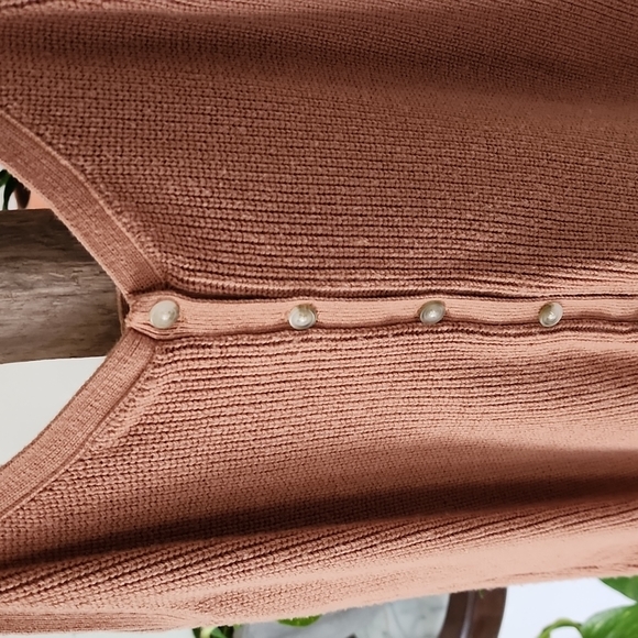 Abercrombie & Fitch sweater tank - Picture 2 of 4